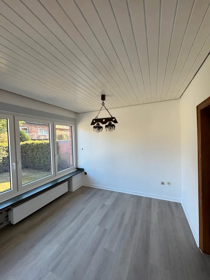5 Zimmer Haus mit 120 m² in Oberhausen – Bild 1