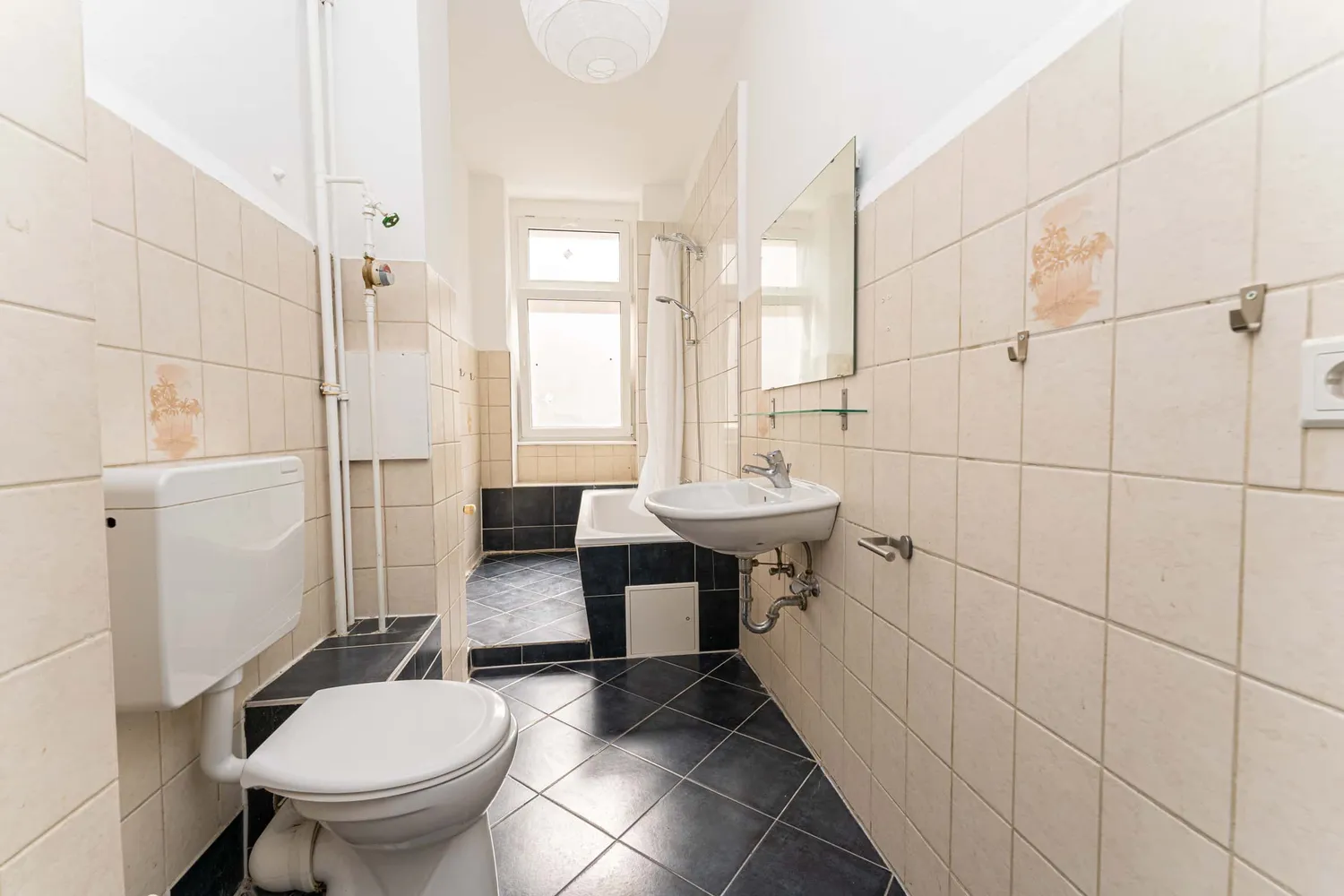 Shared room with 15 m² in Berlin – Photo 4