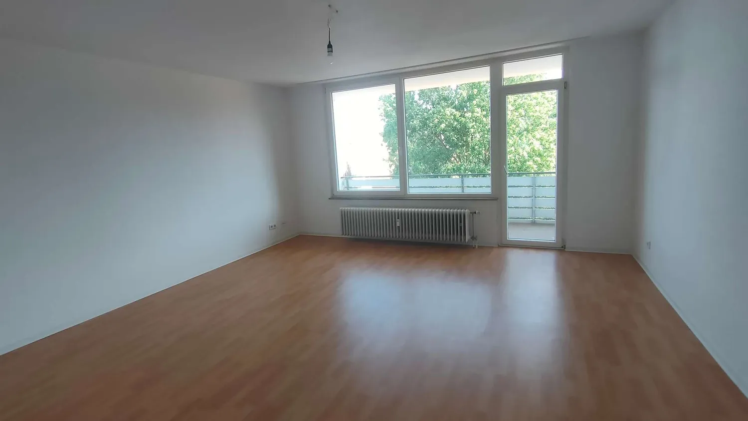 3 Zimmer Wohnung mit 77 m² in Krefeld – Bild 2