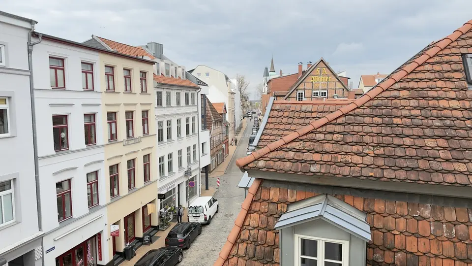4 Zimmer Wohnung mit 113 m² in Schwerin – Bild 4