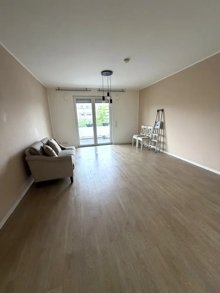 2 Zimmer Wohnung mit 56 m² in Düsseldorf – Bild 2