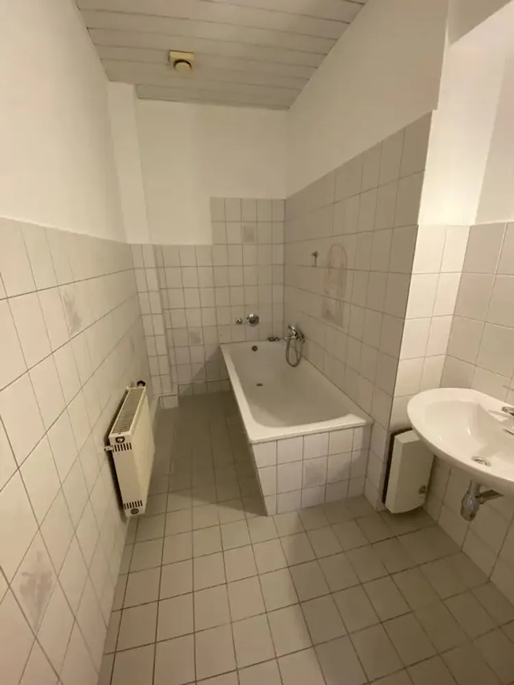 3 Zimmer Wohnung mit 110 m² in Duisburg – Bild 2