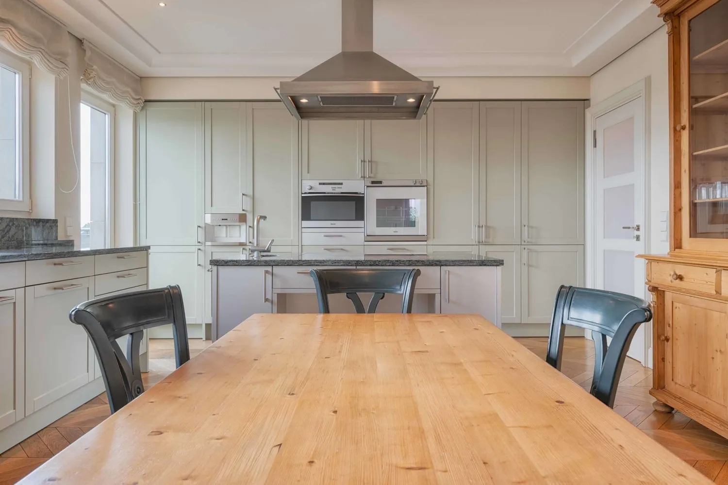 9 room apartment with 540 m² in Düsseldorf – Photo 12