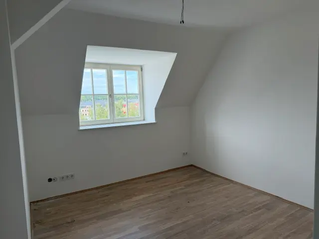 5 Zimmer Wohnung mit 121 m² in Mittweida – Bild 2