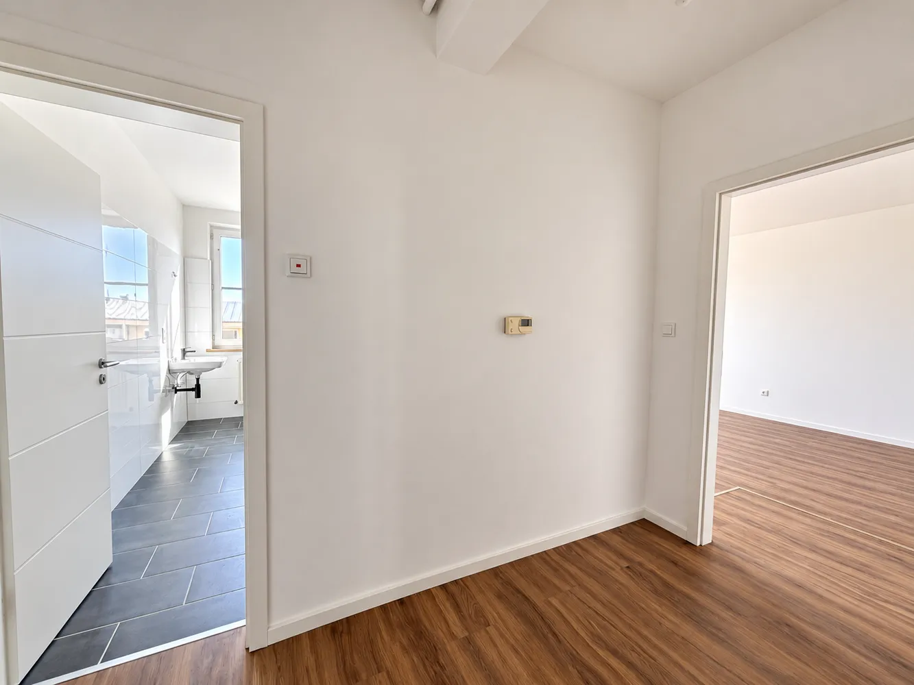 2 room apartment with 60 m² in Augsburg – Photo 3