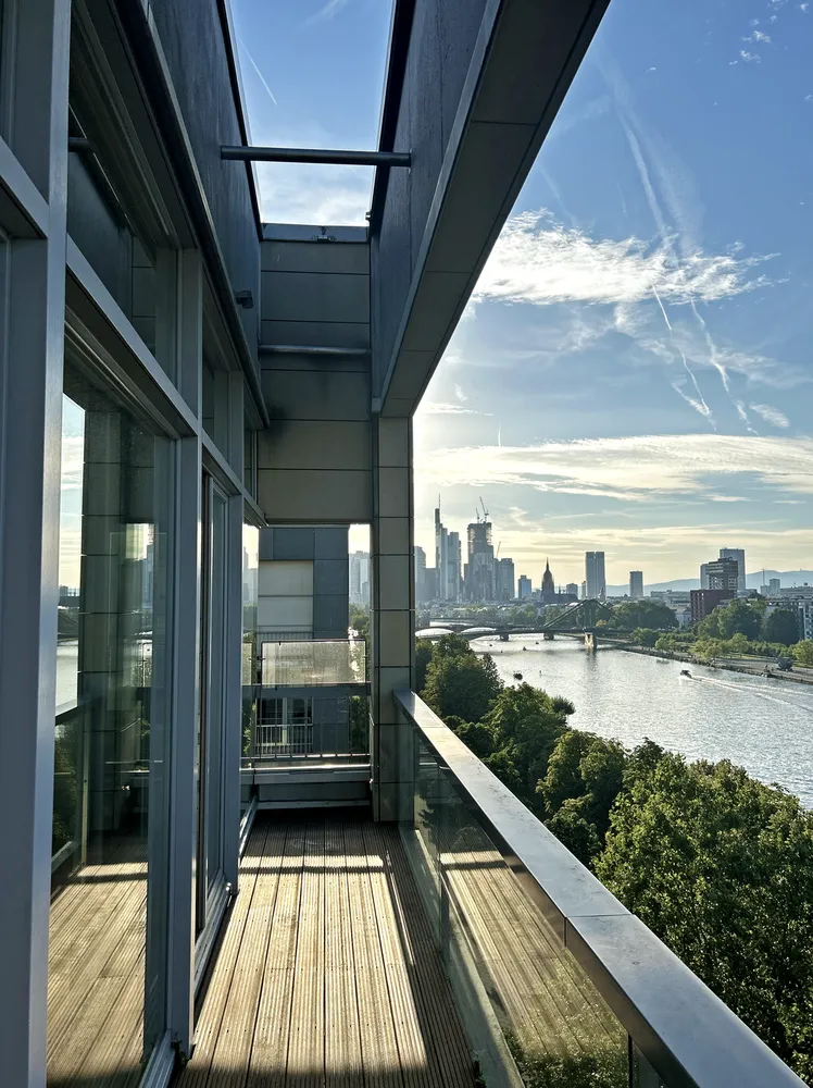 4 Zimmer Wohnung mit 251 m² in Frankfurt am Main – Bild 8
