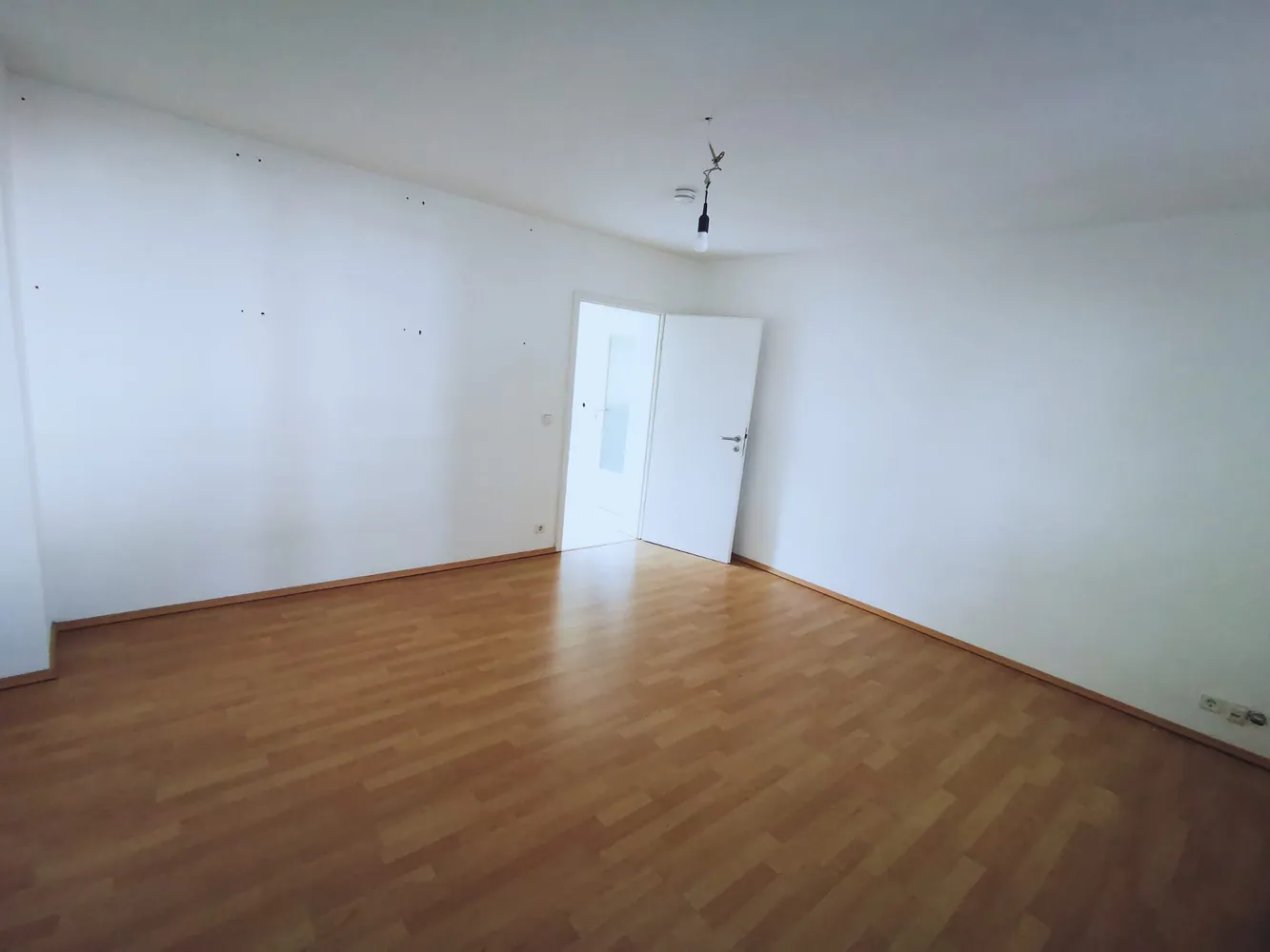 3 room apartment with 65 m² in Duisburg – Photo 2