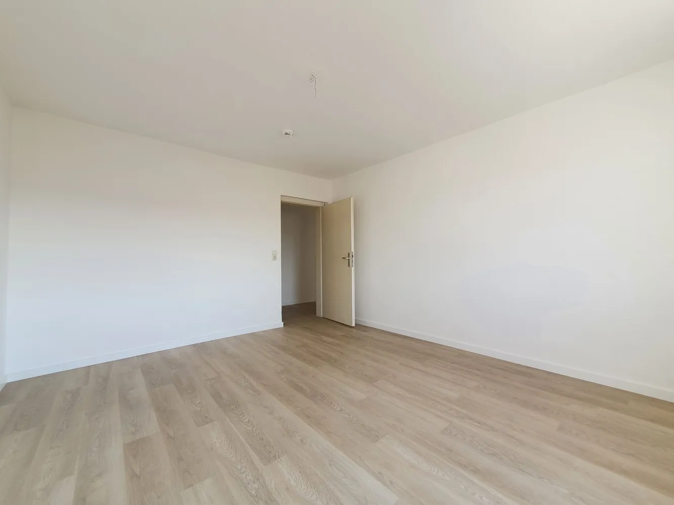 3 Zimmer Wohnung mit 66 m² in Meiningen – Bild 2