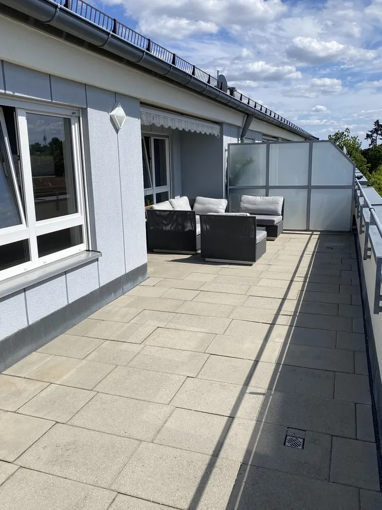 2 Zimmer Wohnung mit 75 m² in Nürnberg – Bild 1