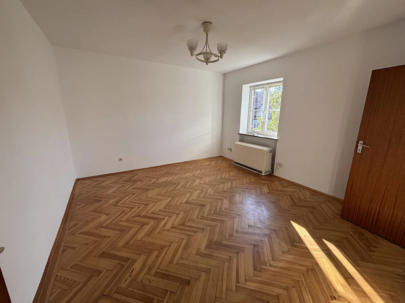 1 room apartment with 30 m² in Munich – Photo 3