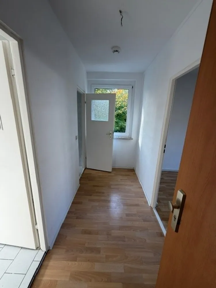 2 Zimmer Wohnung mit 47 m² in Werdau – Bild 2
