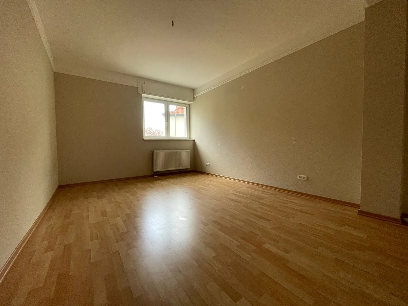 3 Zimmer Wohnung mit 90 m² in Frankfurt am Main – Bild 1