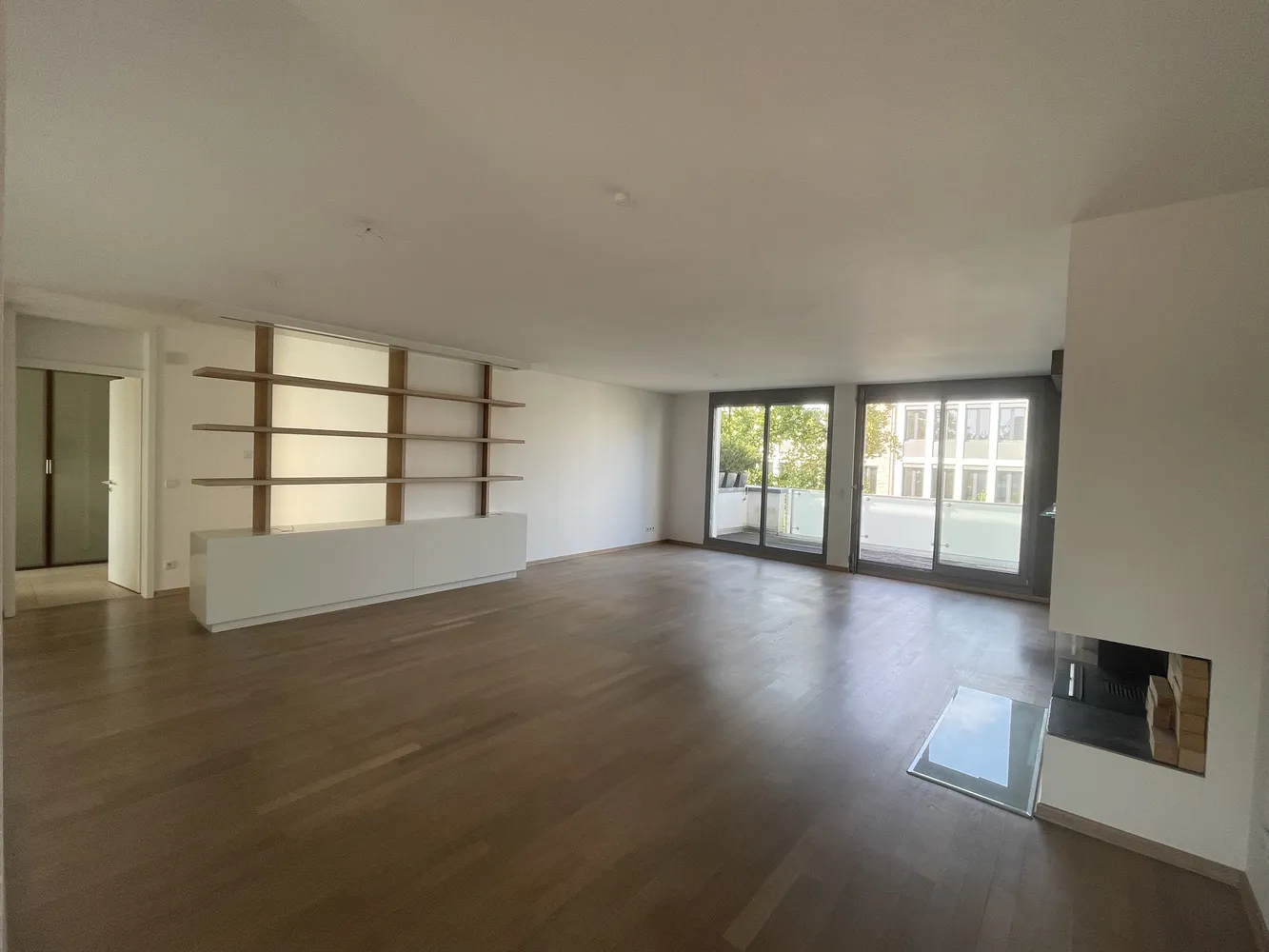 5 Zimmer Wohnung mit 140 m² in Düsseldorf – Bild 1