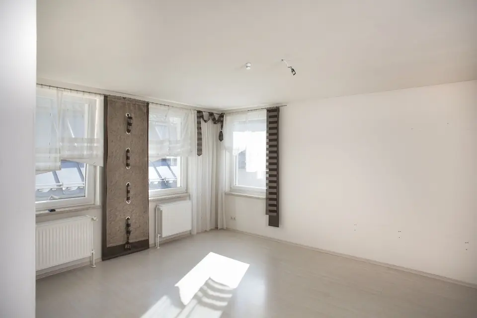 3 Zimmer Wohnung mit 100 m² in Hof – Bild 8
