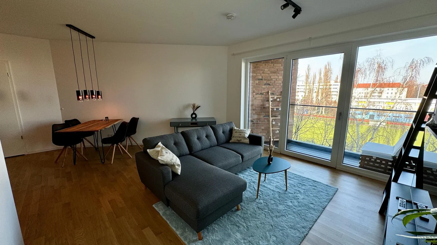 2 Zimmer Wohnung mit 60 m² in Berlin – Bild 2