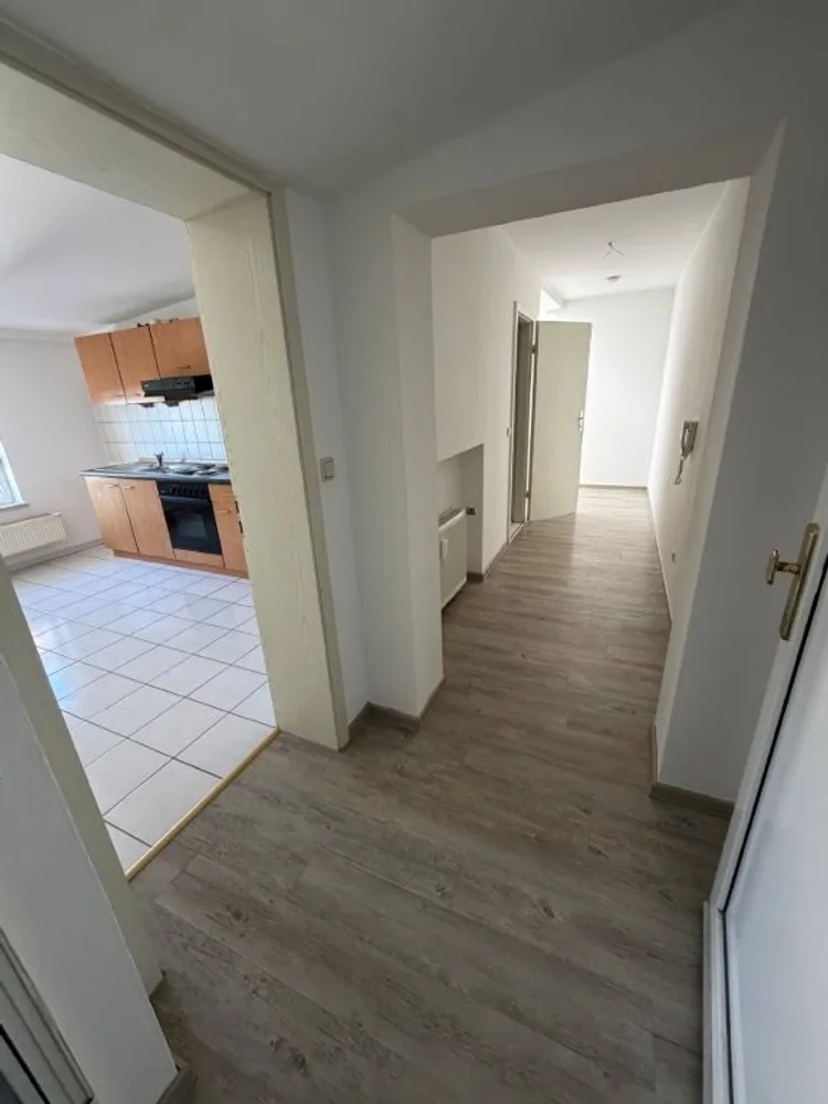 2 Zimmer Wohnung mit 58 m² in Halle (Saale) – Bild 4