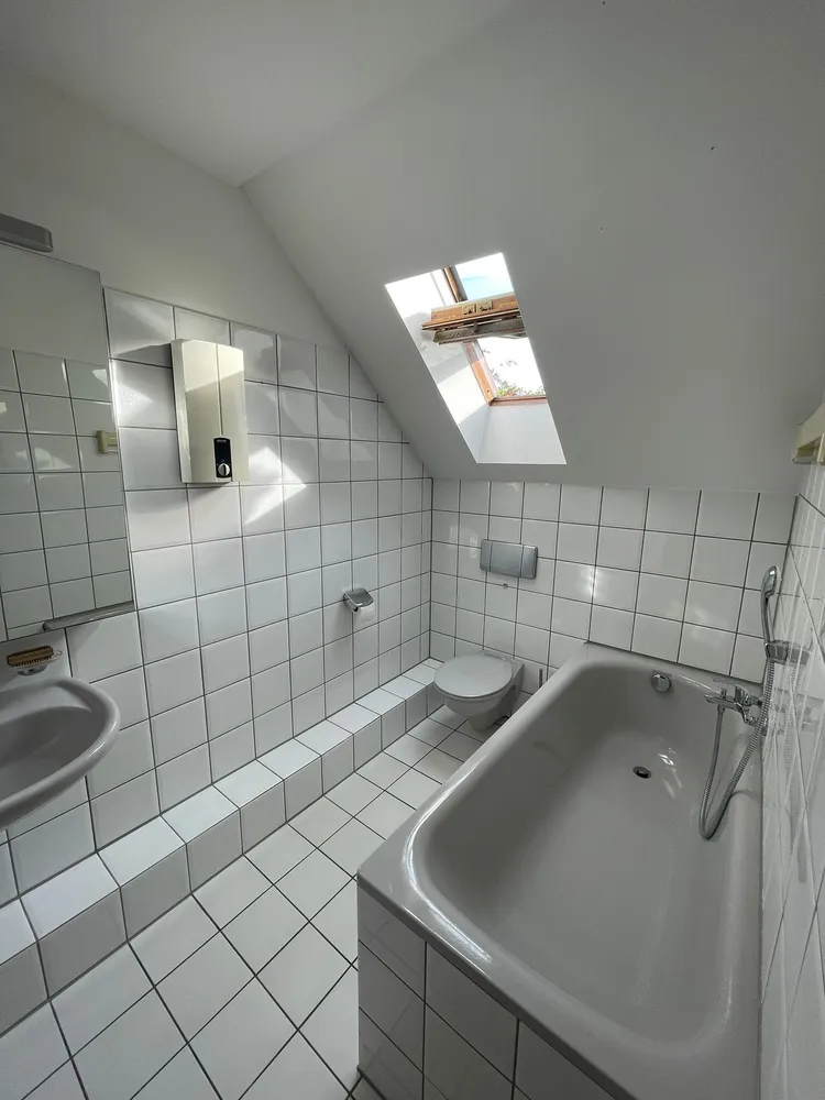 2 Zimmer Wohnung mit 77 m² in Düsseldorf – Bild 8