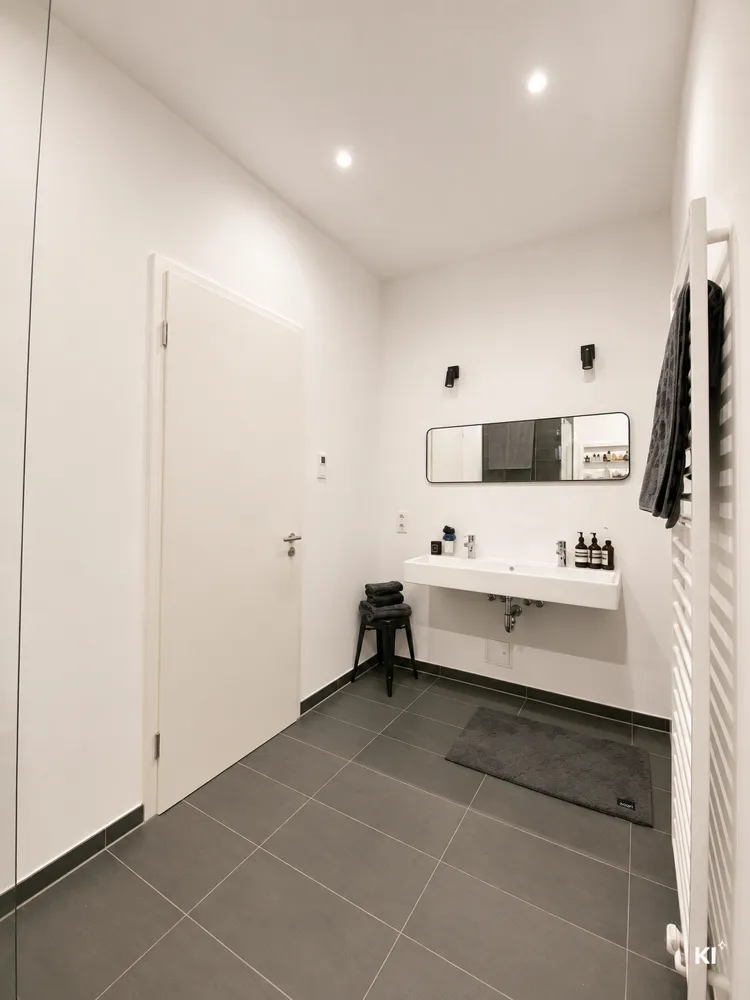 4 Zimmer Wohnung mit 184 m² in Frankfurt am Main – Bild 9