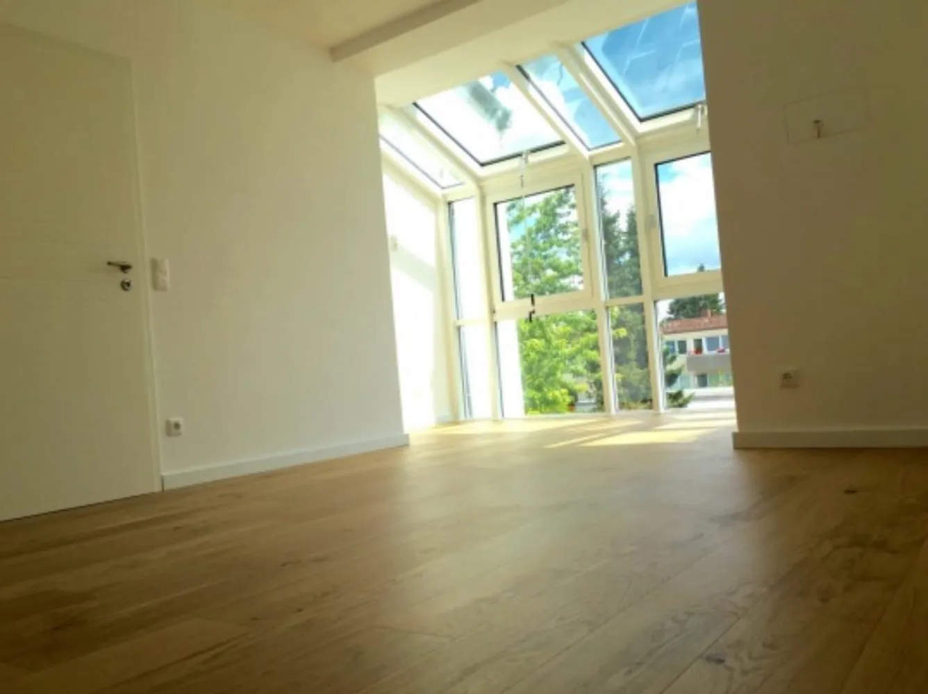 5 Zimmer Wohnung mit 140 m² in München – Bild 1