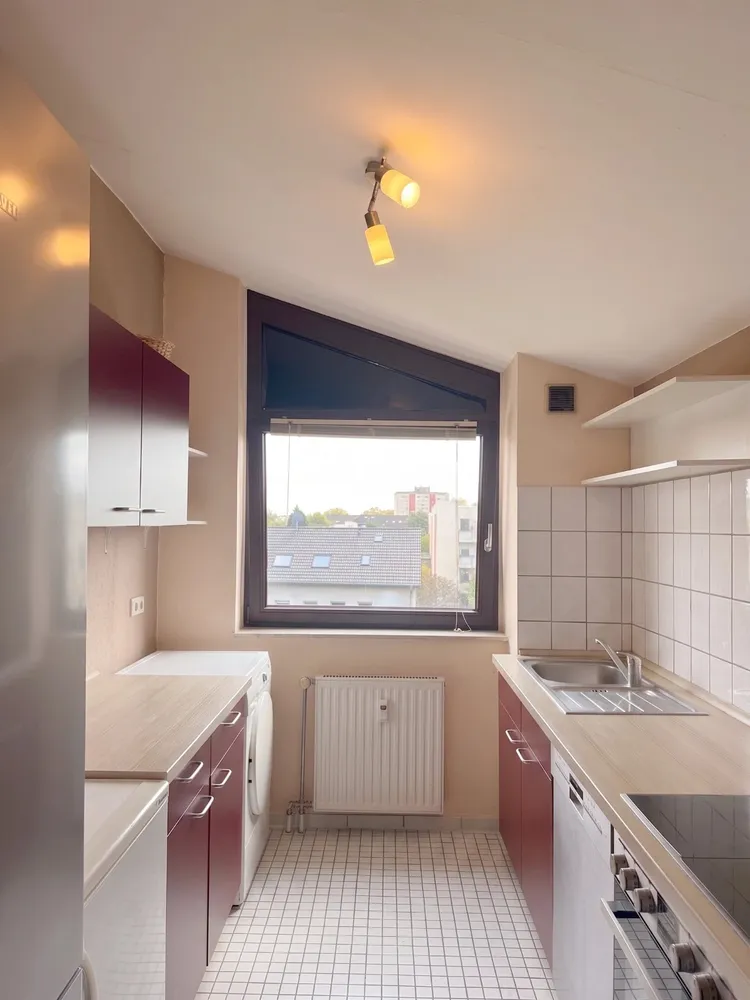4 Zimmer Wohnung mit 95 m² in Köln – Bild 4
