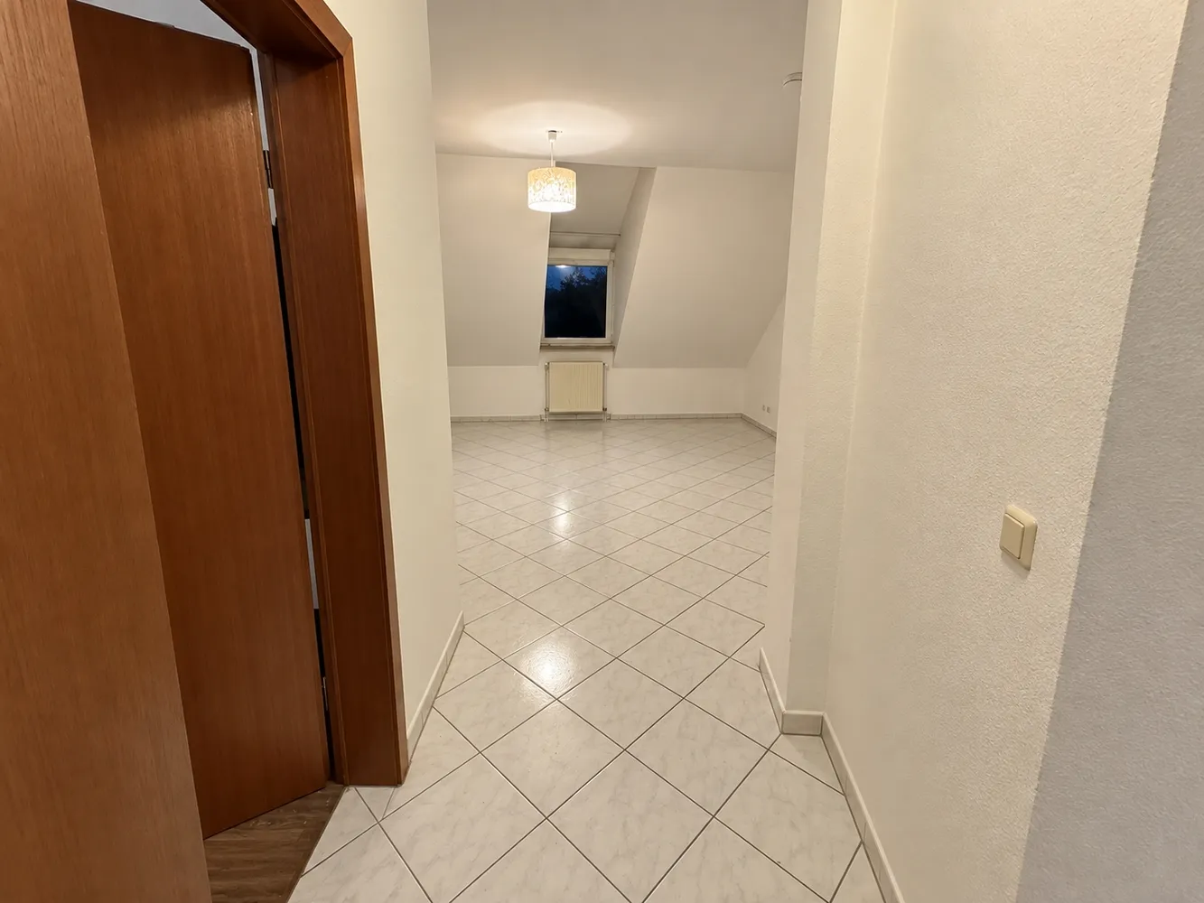 2 Zimmer Wohnung mit 65 m² in Worms – Bild 3