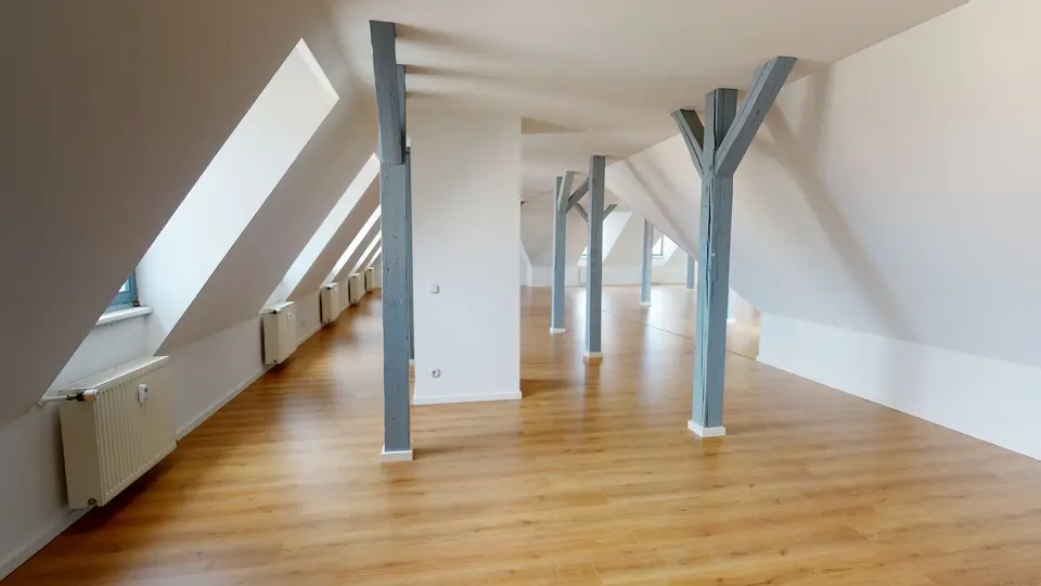 2 Zimmer Wohnung mit 145 m² in Torgau – Bild 3