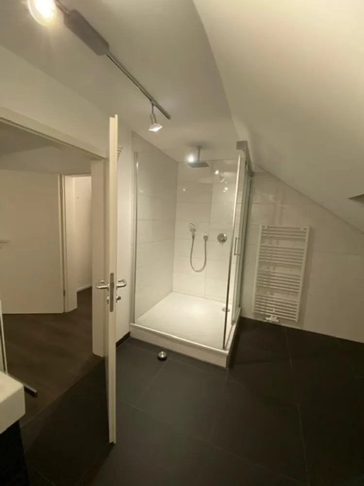 2 Zimmer Wohnung mit 95 m² in Hilden – Bild 2