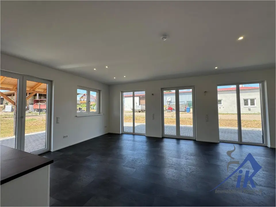 4 Zimmer Haus mit 167 m² in Saarbrücken – Bild 1