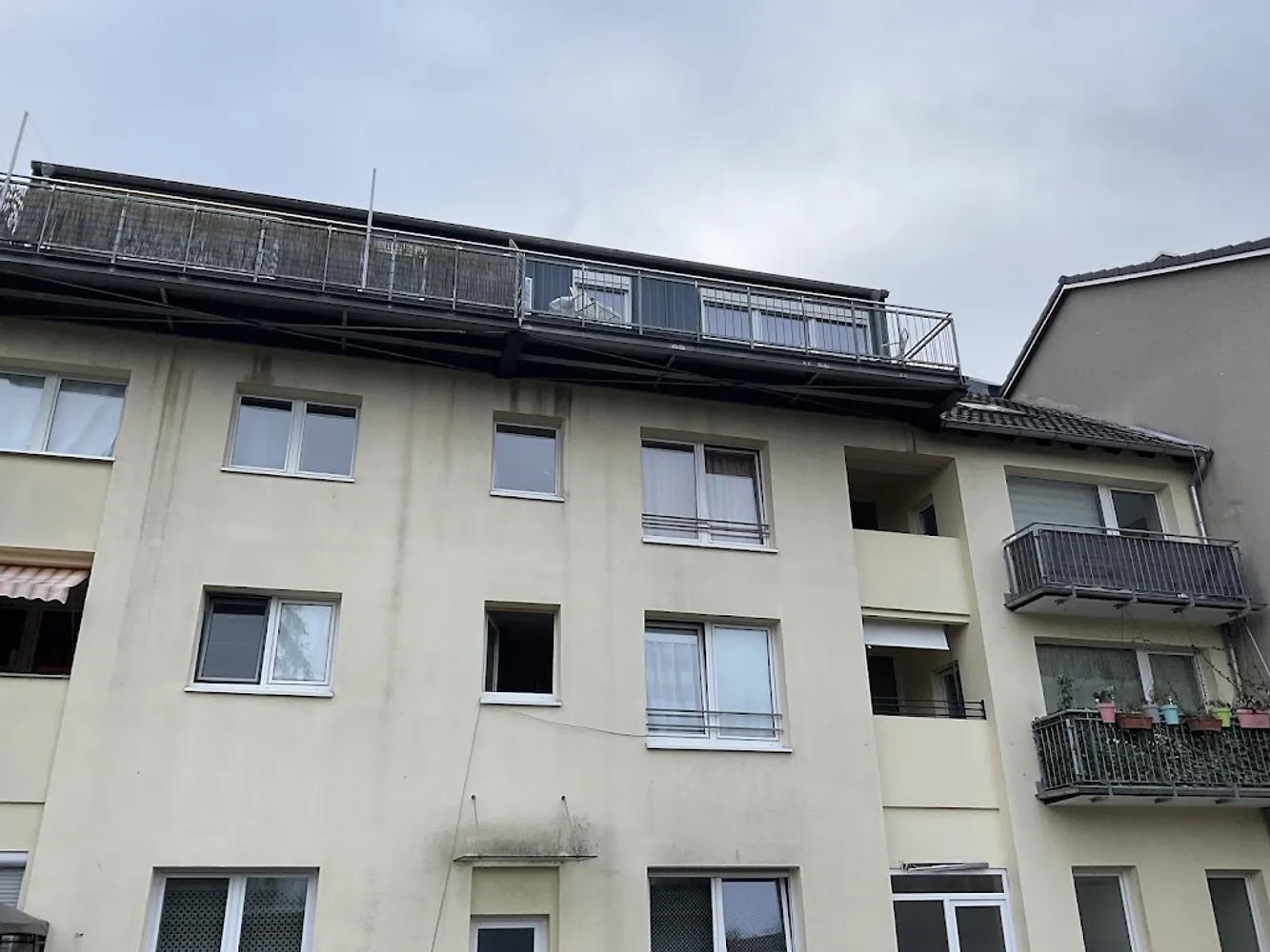3 Zimmer Wohnung mit 92 m² in Köln – Bild 1