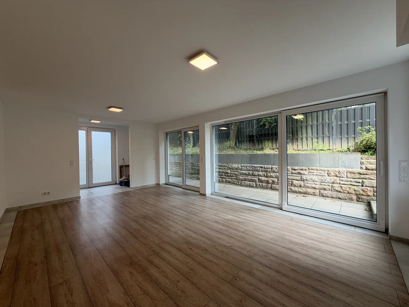 2 room apartment with 90 m² in Wiesbaden – Photo 9