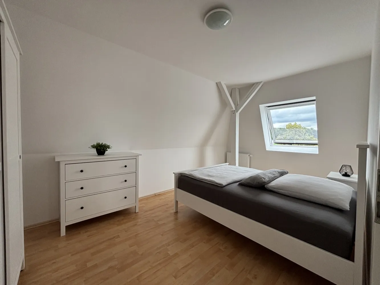 3 Zimmer Wohnung mit 77 m² in Moers – Bild 4