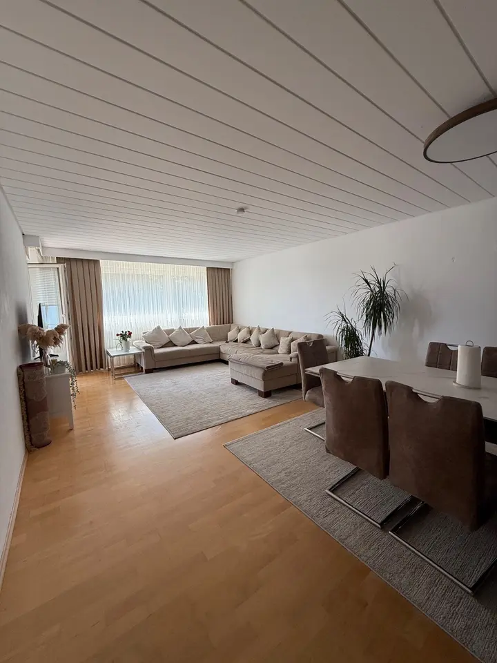 4 Zimmer Wohnung mit 105 m² in Böblingen – Bild 1