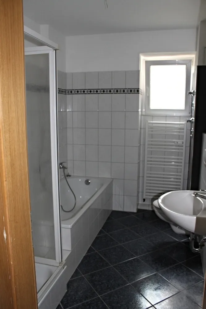 2 Zimmer Wohnung mit 89 m² in Duisburg – Bild 7