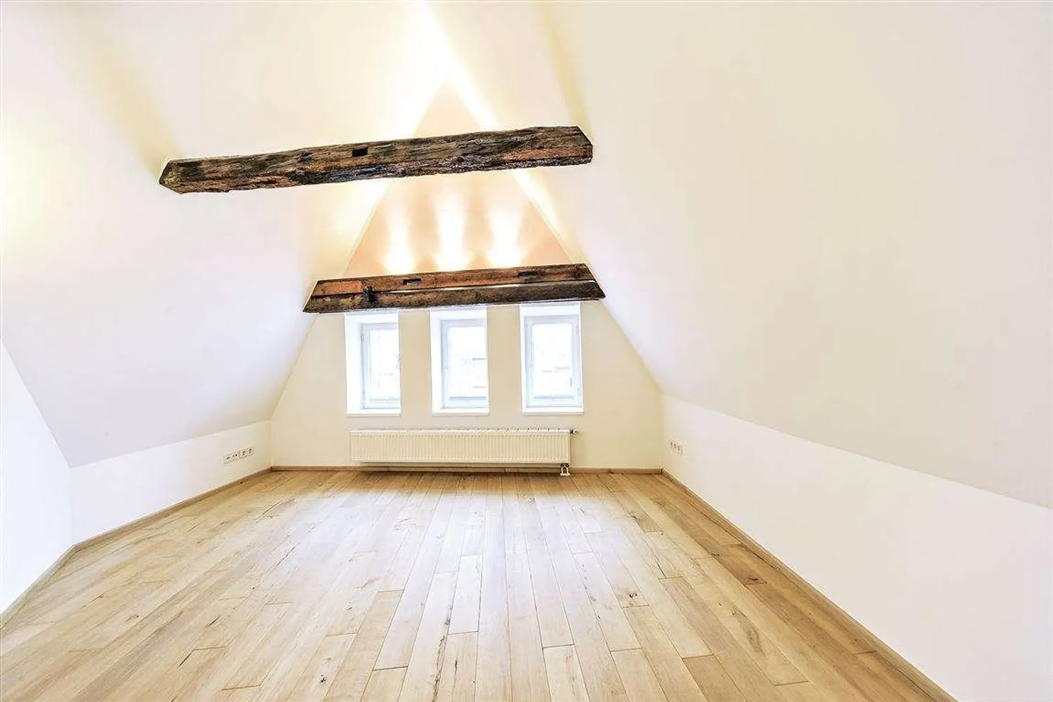 4 Zimmer Wohnung mit 170 m² in Lüneburg – Bild 5