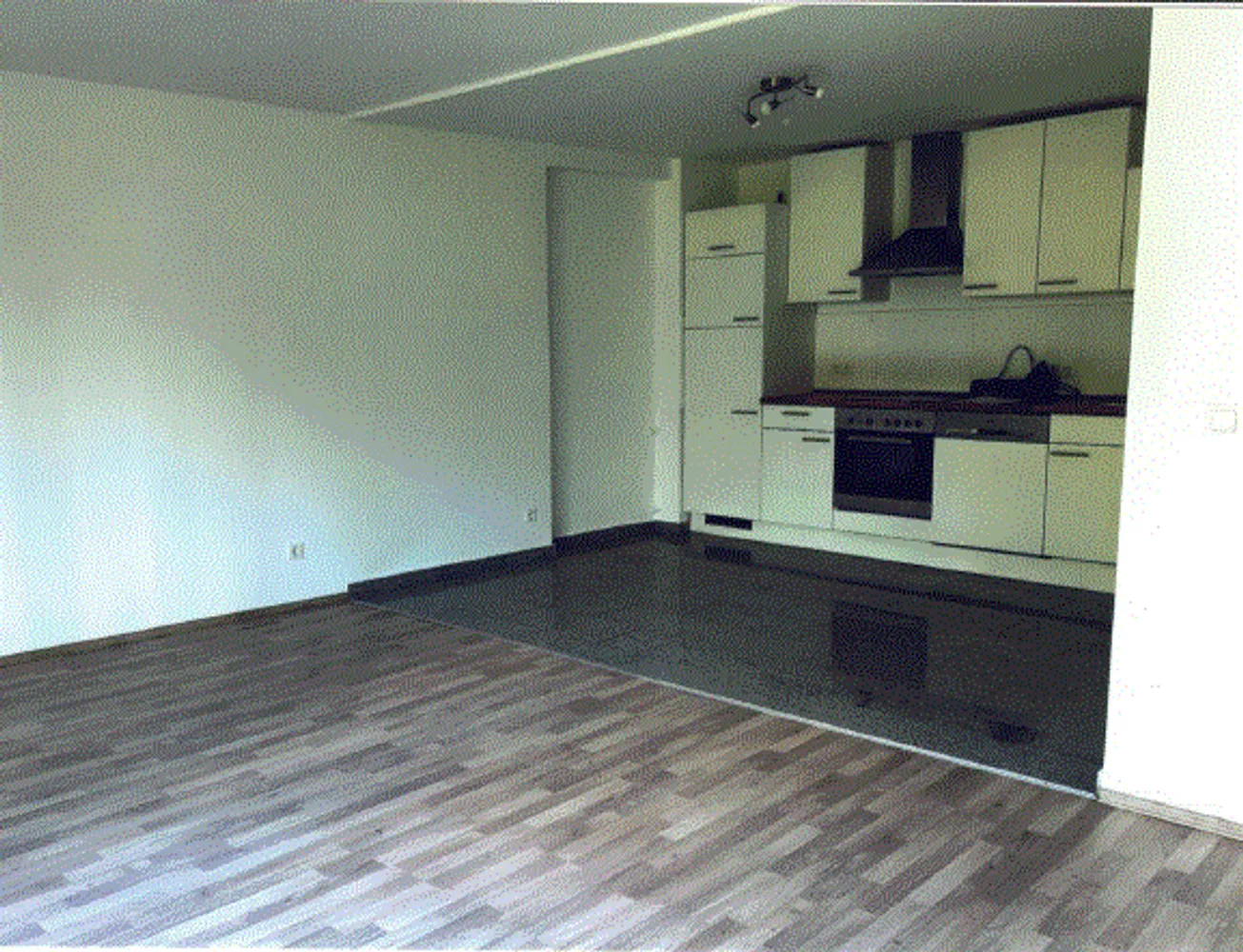 3 room apartment with 80 m² in Frankfurt am Main – Photo 2