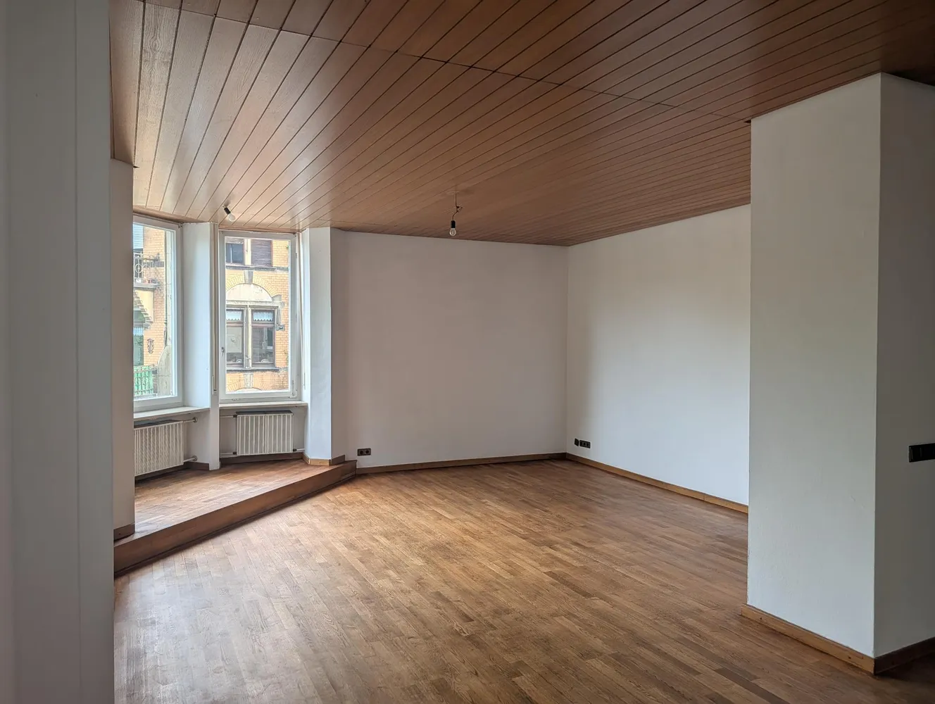 5 Zimmer Wohnung mit 134 m² in Karlsruhe – Bild 2