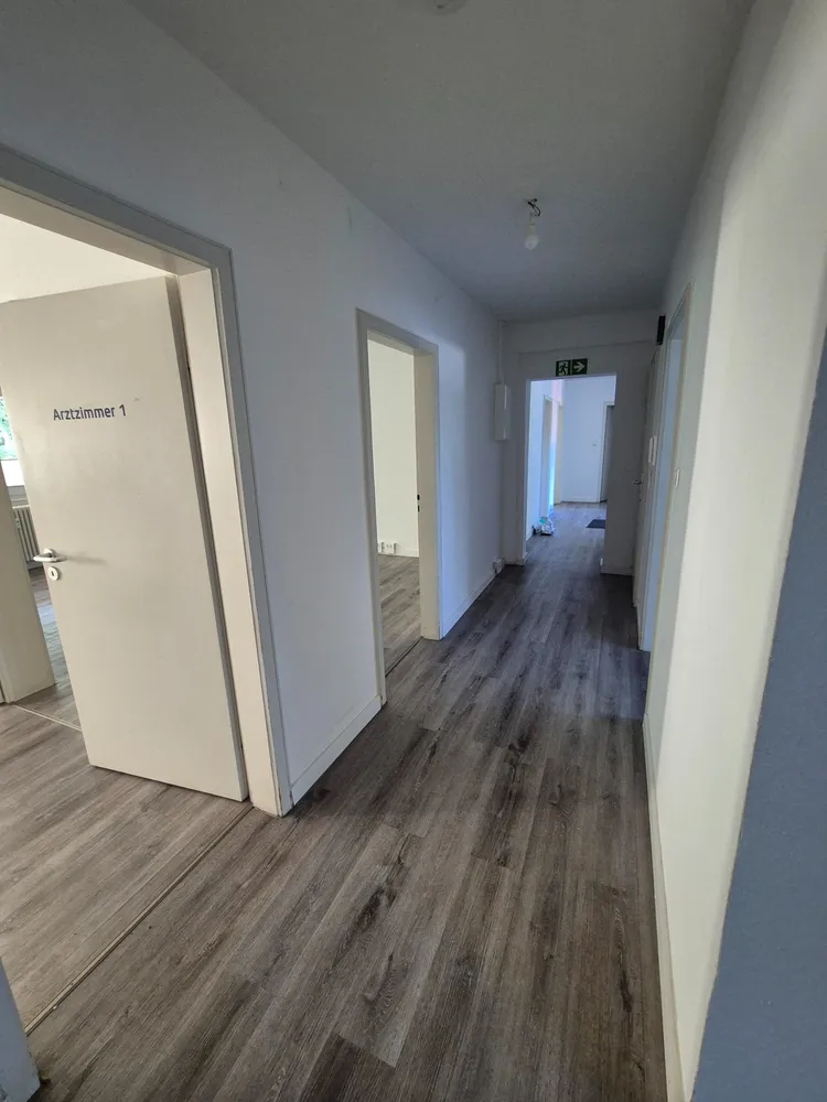 6 Zimmer Wohnung mit 139 m² in Karlsruhe – Bild 11