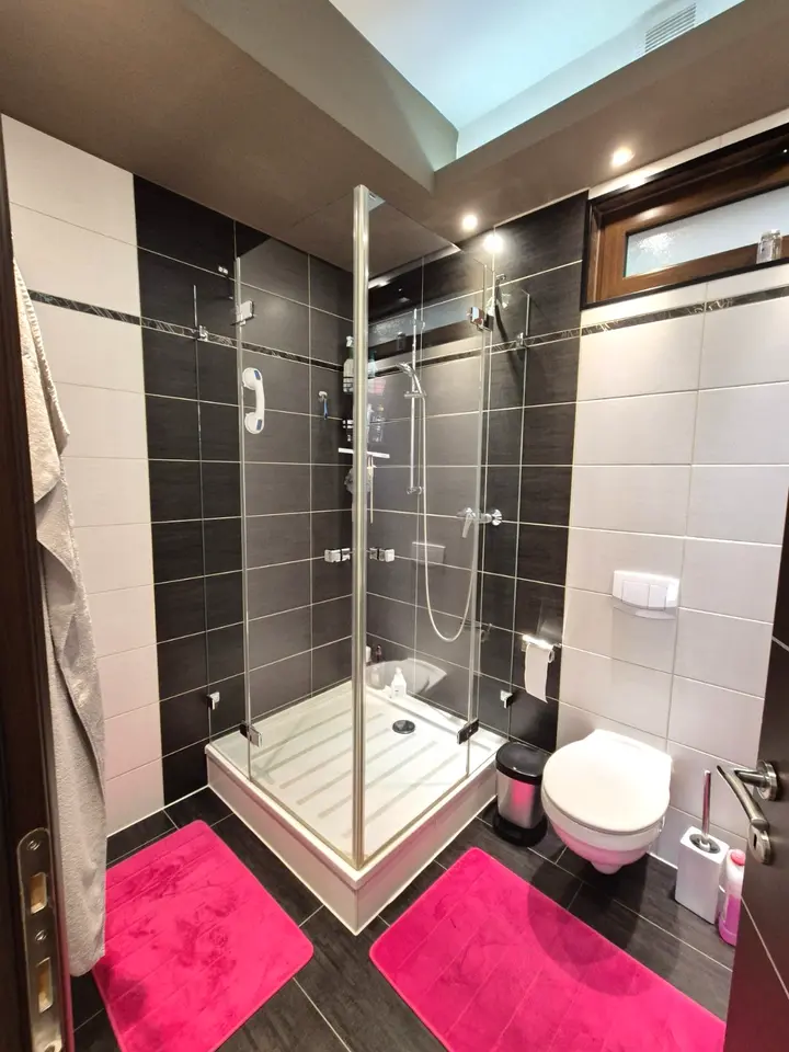 5 Zimmer Wohnung mit 170 m² in Borna – Bild 9