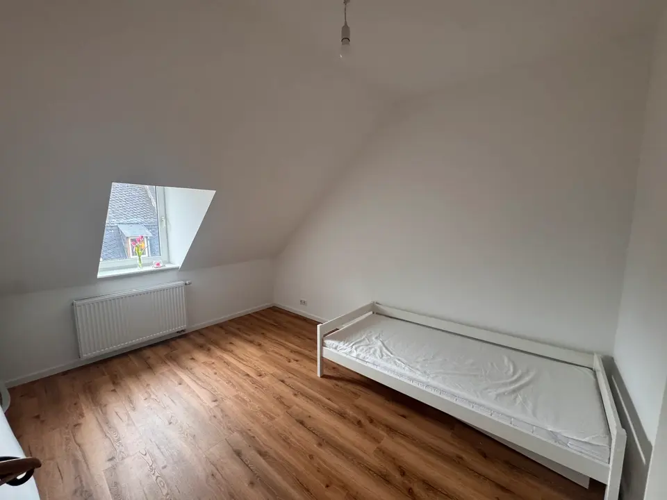 2 Zimmer Wohnung mit 150 m² in Wiesbaden – Bild 5