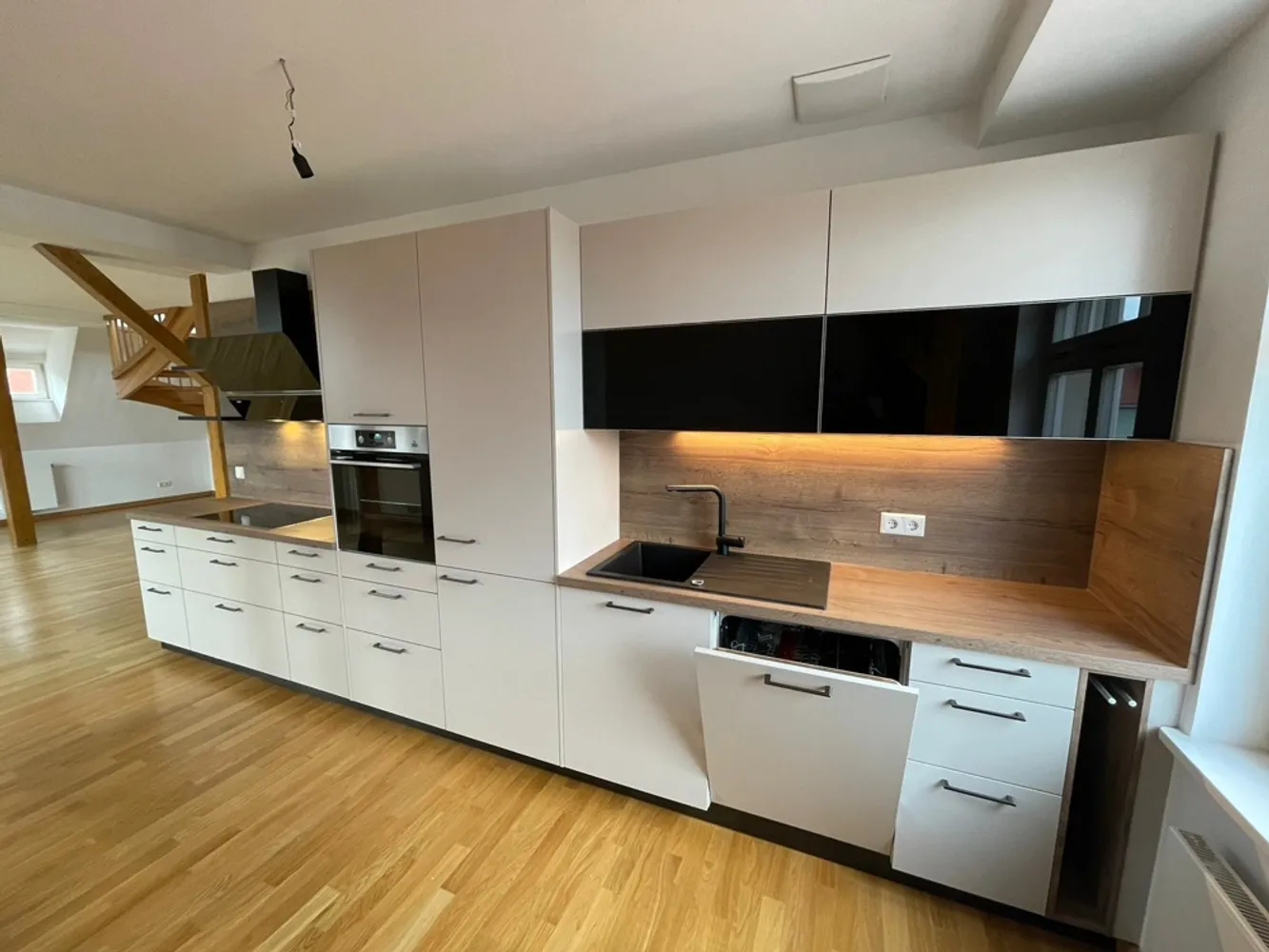 2 Zimmer Wohnung mit 99 m² in Dresden – Bild 8