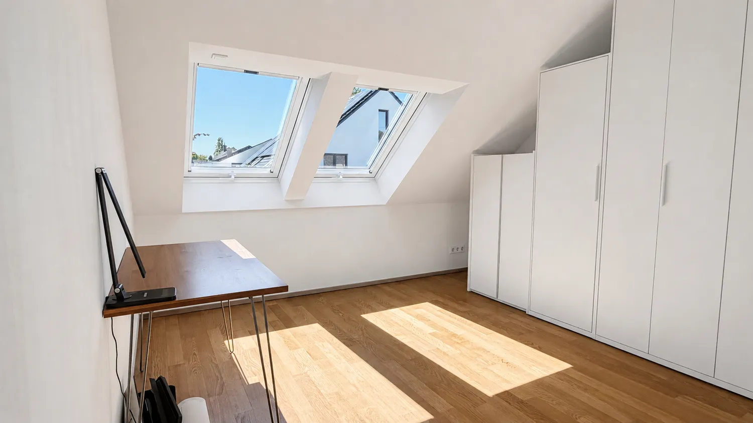 6 Zimmer Haus mit 249 m² in Düsseldorf – Bild 12