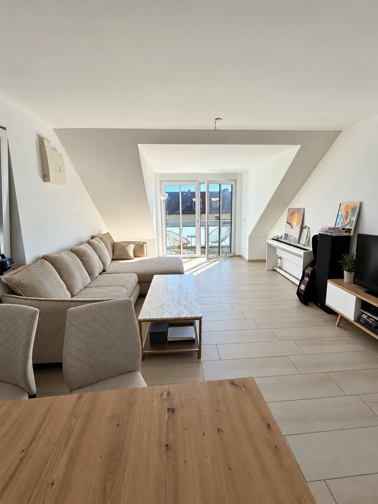 2 Zimmer Wohnung mit 56 m² in München – Bild 2