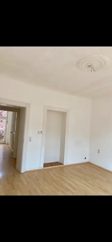 2 Zimmer Wohnung mit 55 m² in Krefeld – Bild 2