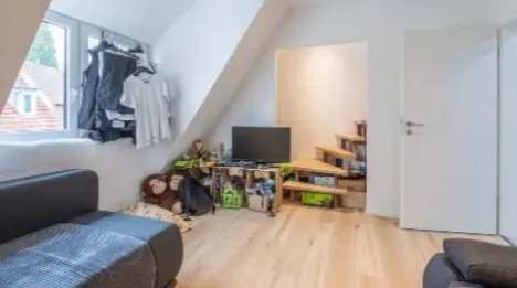 4 Zimmer Wohnung mit 130 m² in Herrenberg – Bild 9