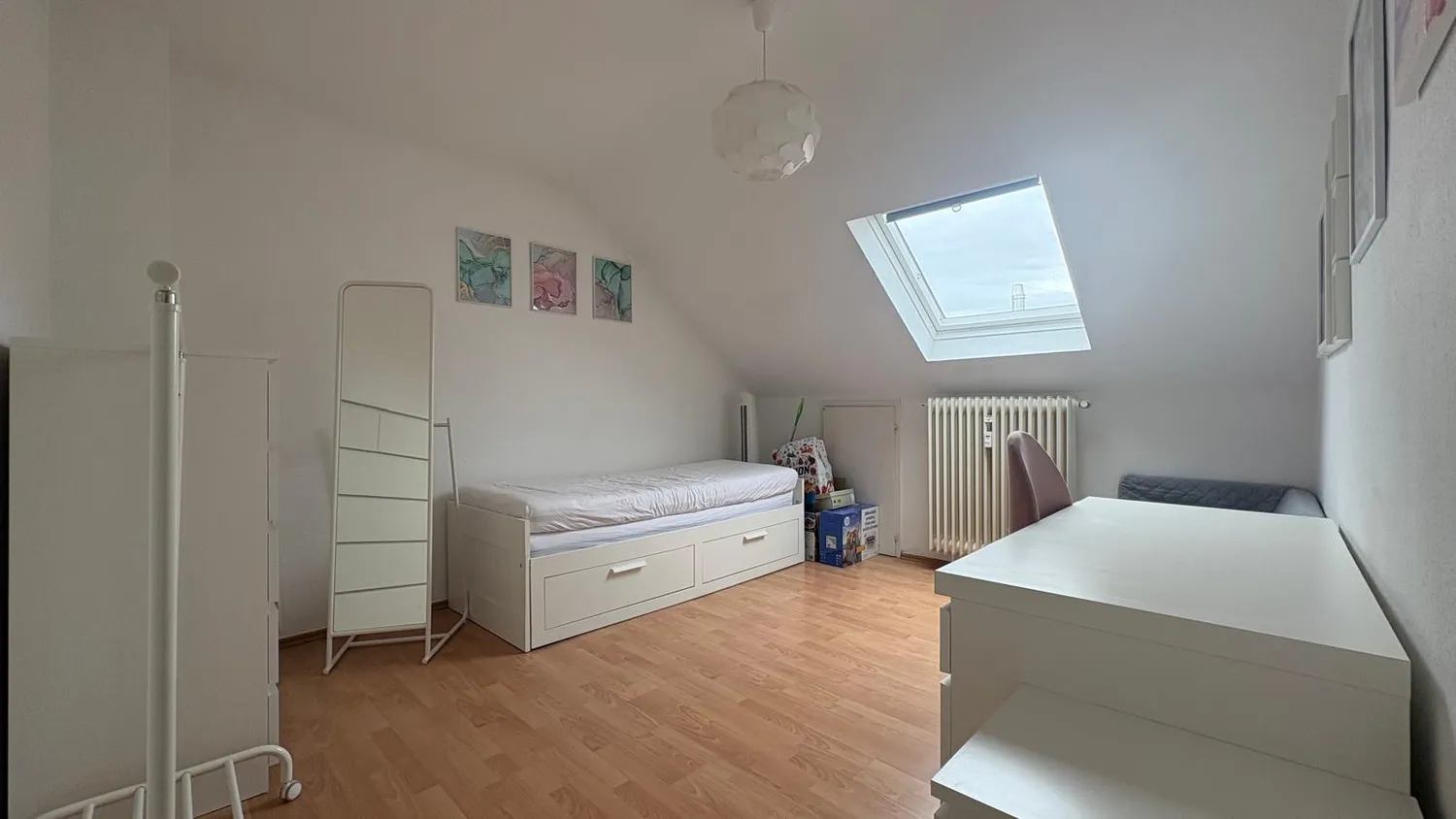 1 Zimmer Wohnung mit 135 m² in Frankfurt am Main – Bild 1