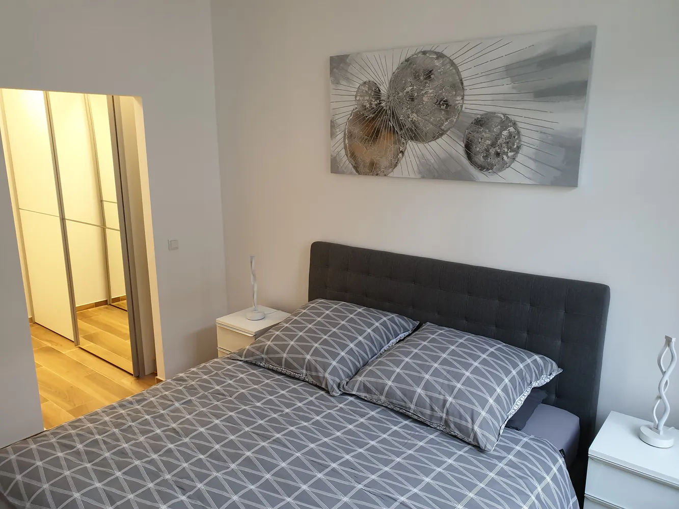 2 Zimmer Wohnung mit 66 m² in Frankfurt am Main – Bild 6