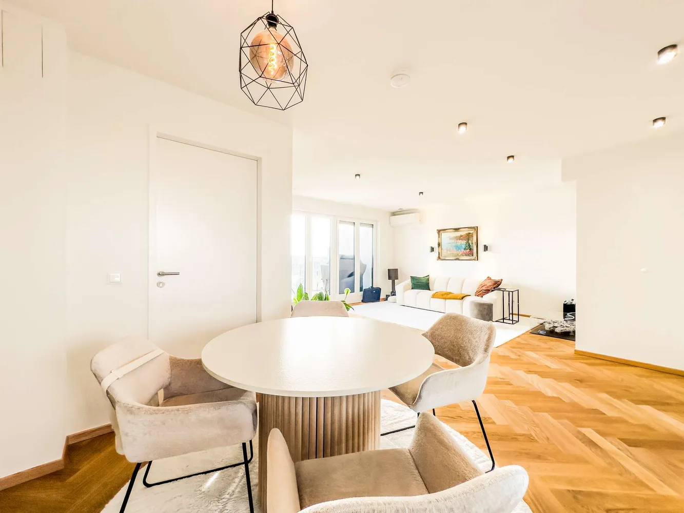 3 Zimmer Wohnung mit 105 m² in Düsseldorf – Bild 1