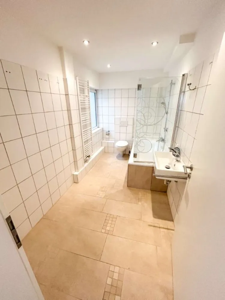WG-Zimmer mit 20 m² in Wiesbaden – Bild 6