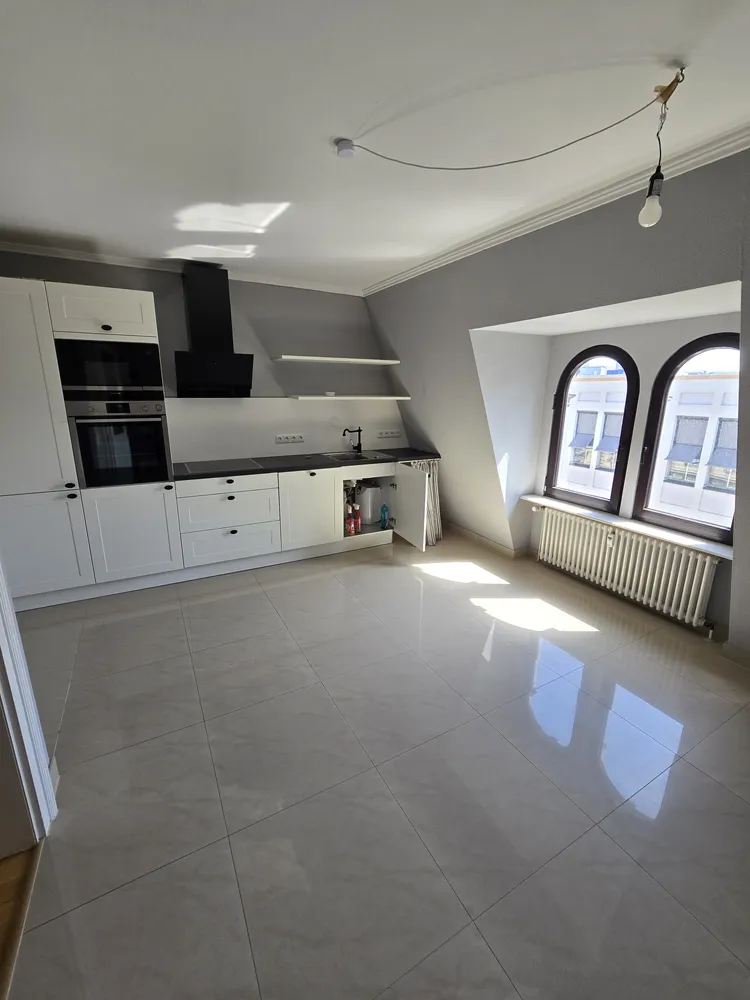 2 Zimmer Wohnung mit 110 m² in Frankfurt am Main – Bild 7