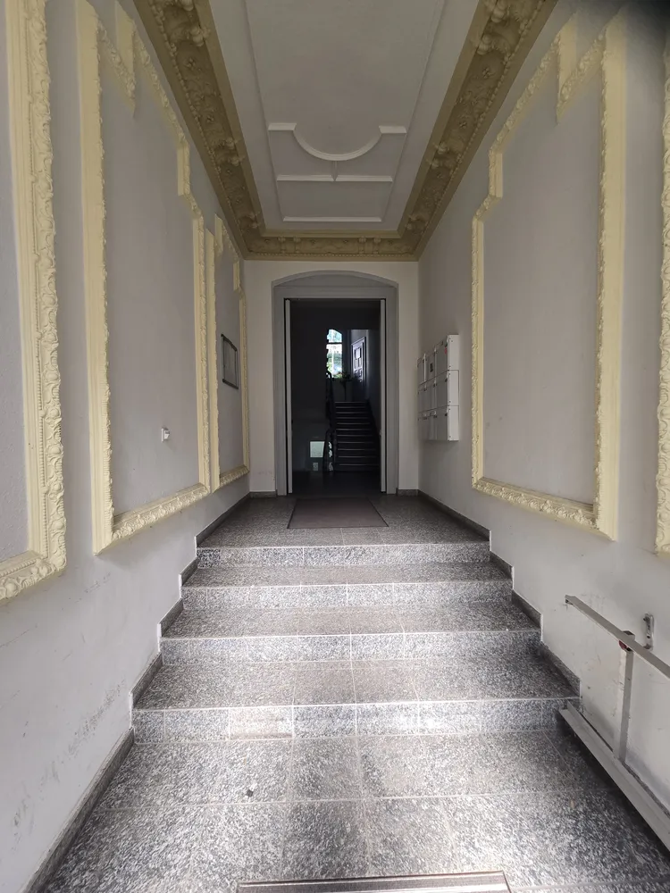 4 Zimmer Wohnung mit 107 m² in Halle (Saale) – Bild 2